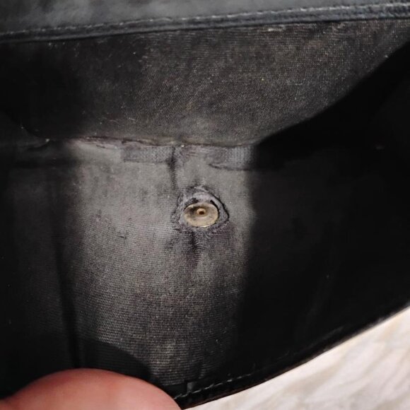 Chanel Black Patent Leather Wallet (Bi-Fold) CC Logo - Picture 7 of 9